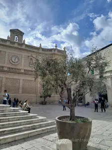 monopoli puglia travel guide 1