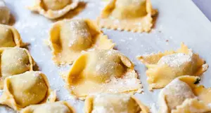 pasta making class italy hero