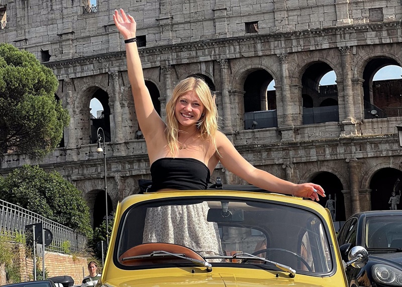 Unique Rome tour experience by vintage Fiat 500 through the city