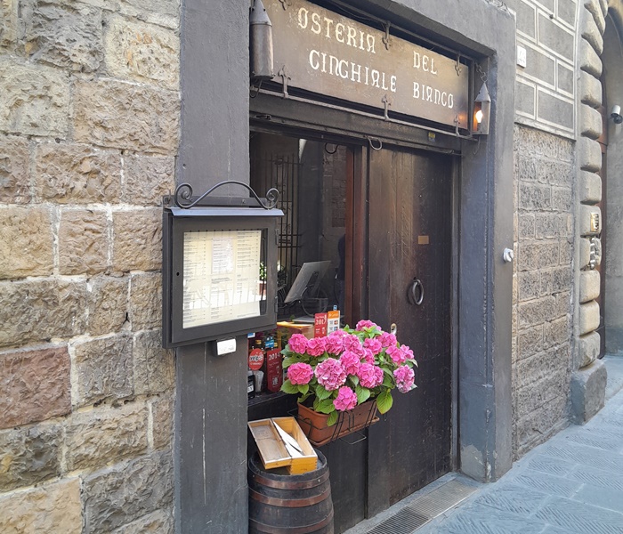 Taste authentic Tuscan cuisine at a classic Florentine trattoria Classic Florentine trattoria serving authentic Tuscan food in a cozy setting