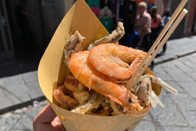 'Cuoppo misto di pesce' - Mixed fried seafood 'Cuoppo misto di pesce' - Mixed fried seafood