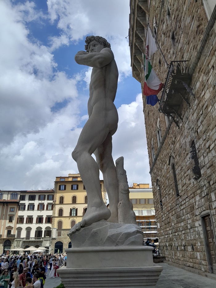 See Michelangelo’s David Replica at Palazzo Vecchio – Skip the Accademia Michelangelo’s David replica at the entrance of Palazzo Vecchio, offering a stunning view without the lines at the Accademia
