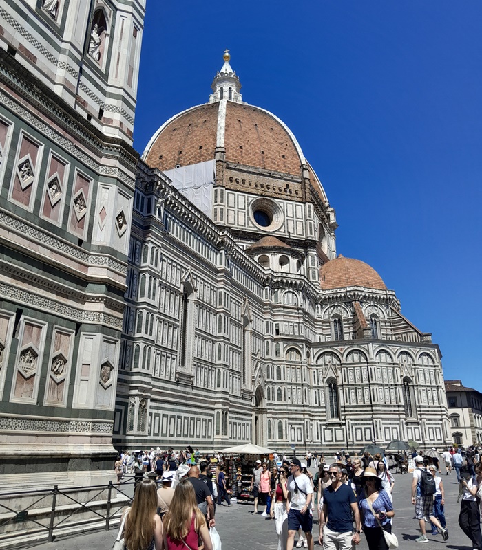 Explore the Duomo from Inside and Above in Florence Explore the Duomo from Inside and Above in Florence