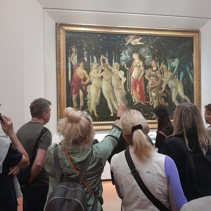 Visiting the Uffizi Gallery in Florence during our Rome to Florence day trip
