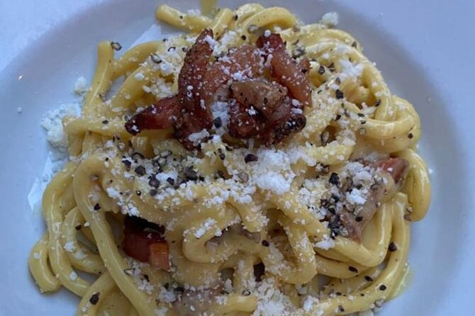 You'll eat delicious pasta on this evening food tour in Rome!