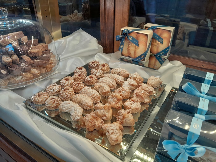 tasty italian travels foodie souvenirs