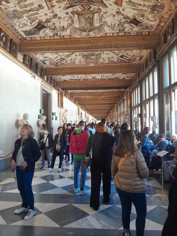 Don’t forget to look up—the ceiling at the Uffizi is covered in amazing frescoes